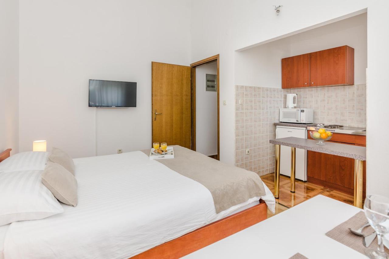 Apartments Marija Starigrad Paklenica Εξωτερικό φωτογραφία