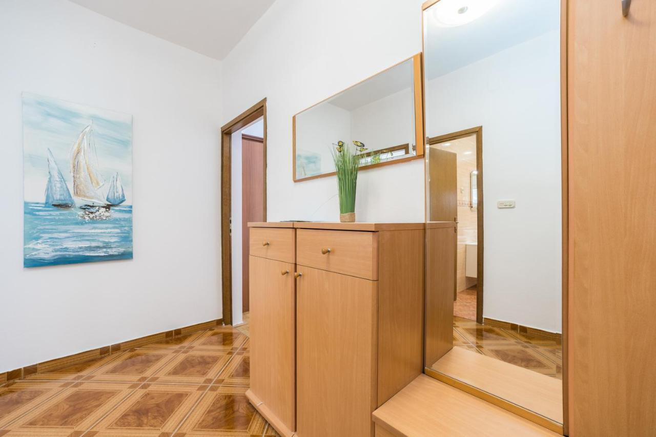 Apartments Marija Starigrad Paklenica Εξωτερικό φωτογραφία