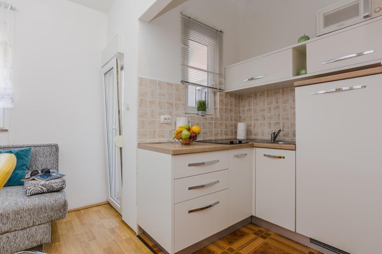 Apartments Marija Starigrad Paklenica Εξωτερικό φωτογραφία
